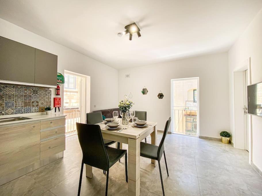 Lovely 1- Bedroom Apartment In Floriana Dış mekan fotoğraf