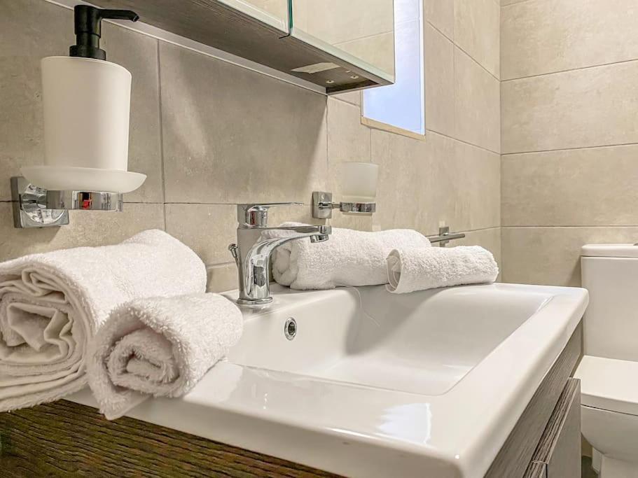 Lovely 1- Bedroom Apartment In Floriana Dış mekan fotoğraf